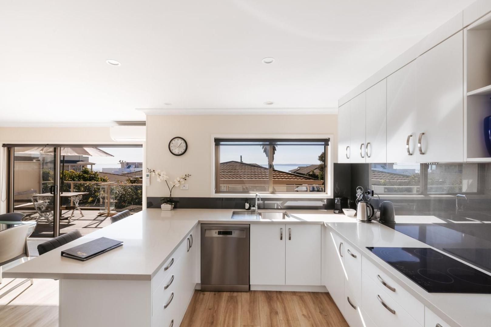 Magnificent Sunrises, Oceanbeach & Sea Views Tauranga Extérieur photo